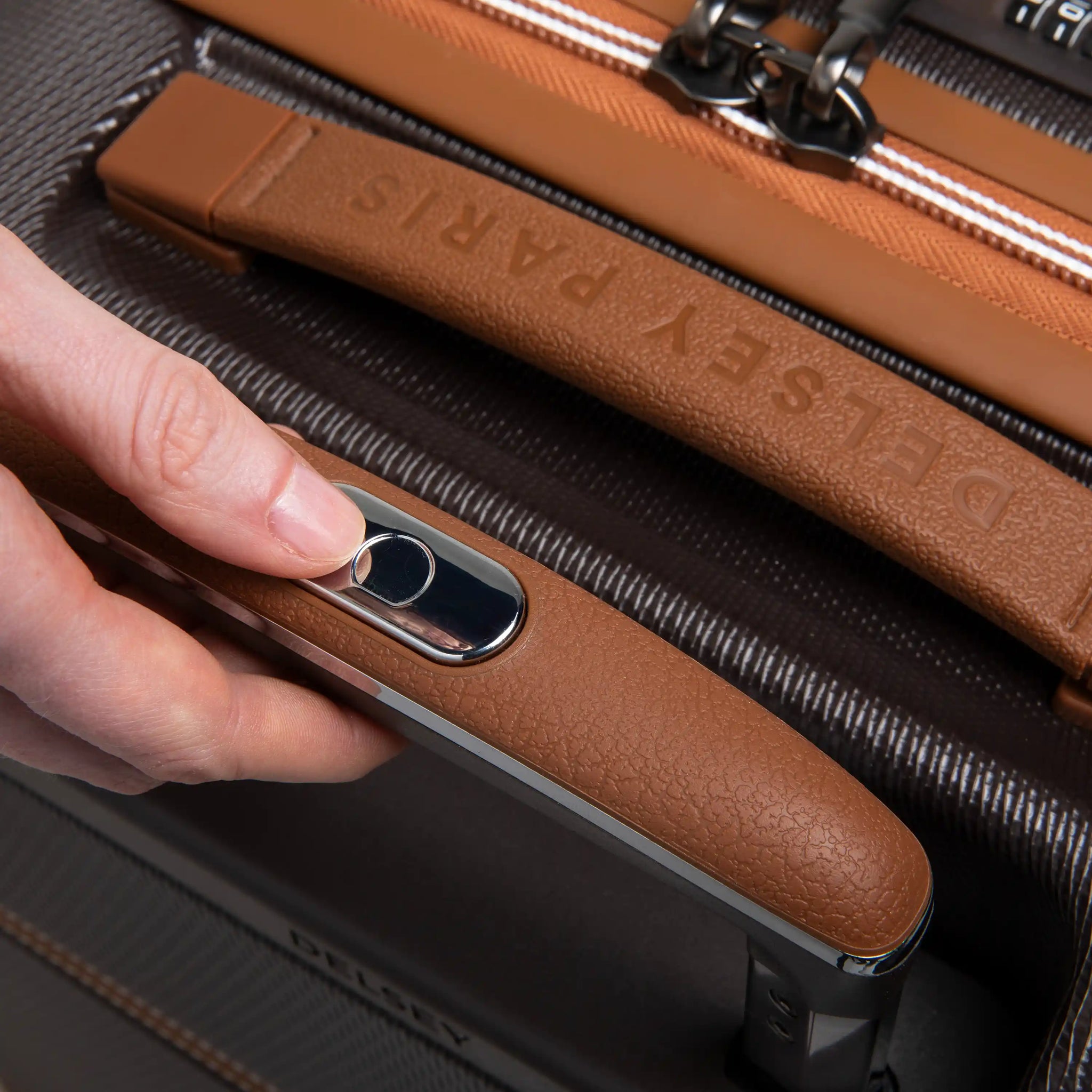 DELSEY PARIS CHATELET AIR 2.0 carry-on suitcase